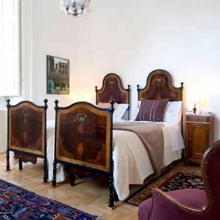 Palazzo De Giorgi Bed and Breakfast Λέτσε