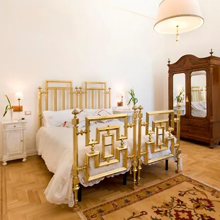 Palazzo De Giorgi Bed and Breakfast